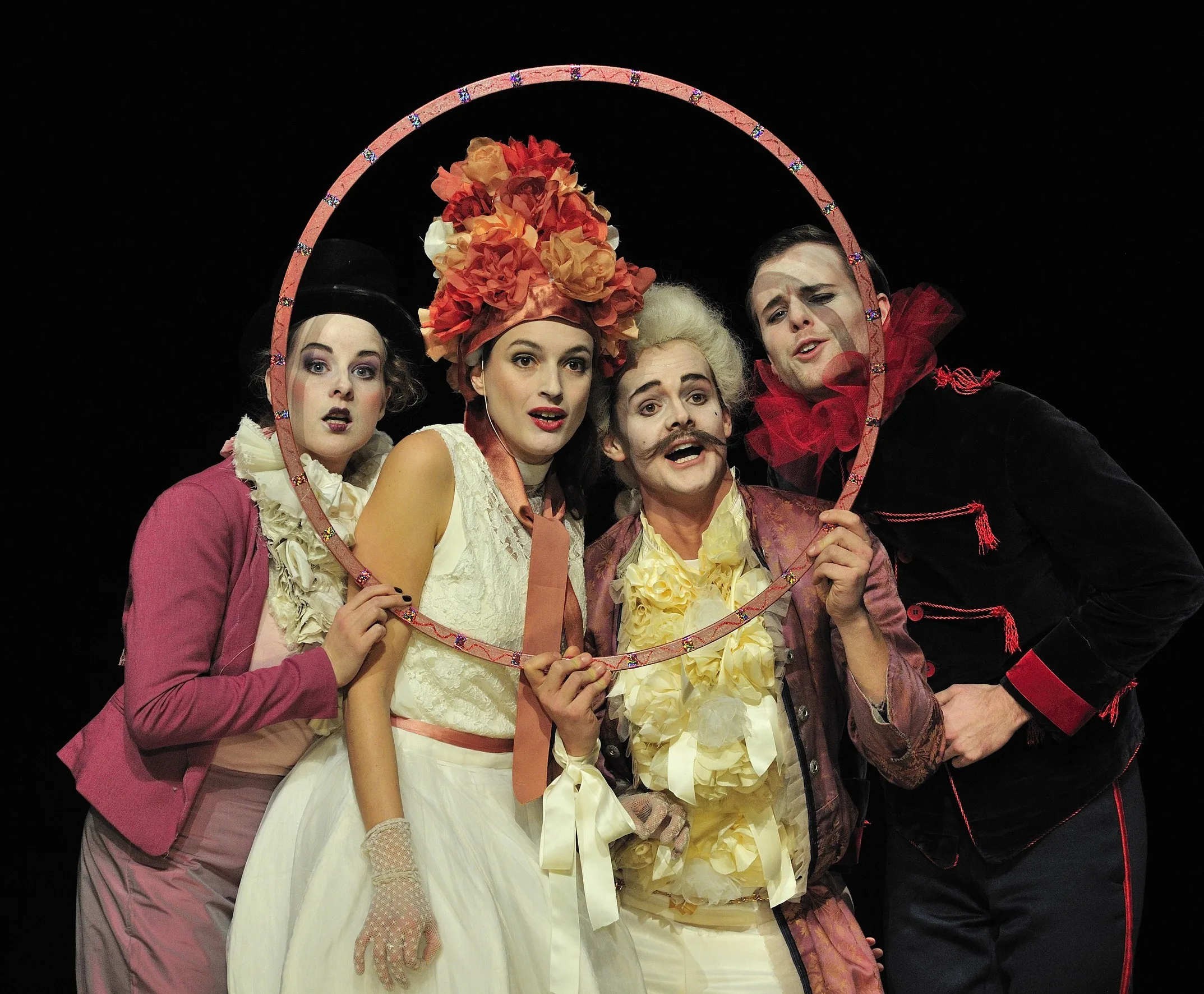 Theater (Link zur Theater-Unterseite)